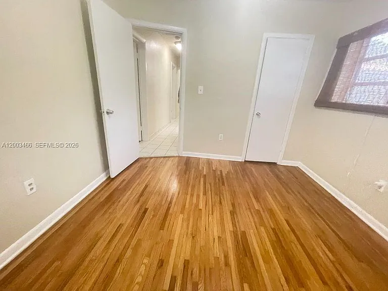 1556 San Benito Ave — Photo 21