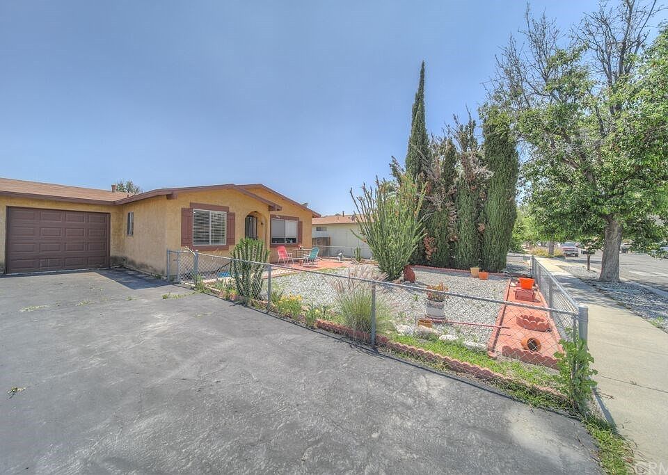 1st image of 2039 Avenida Olivos