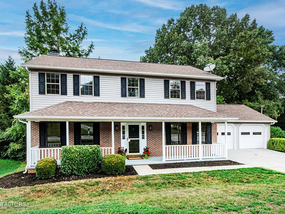 s*6様 house on the hill 90tops The Cosmo Plan, Andes Hill, Knoxville, TN 37931 | Zillow