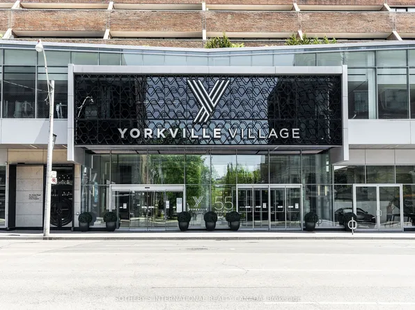 55 A Avenue Rd #408, Toronto, ON M5R 3L2