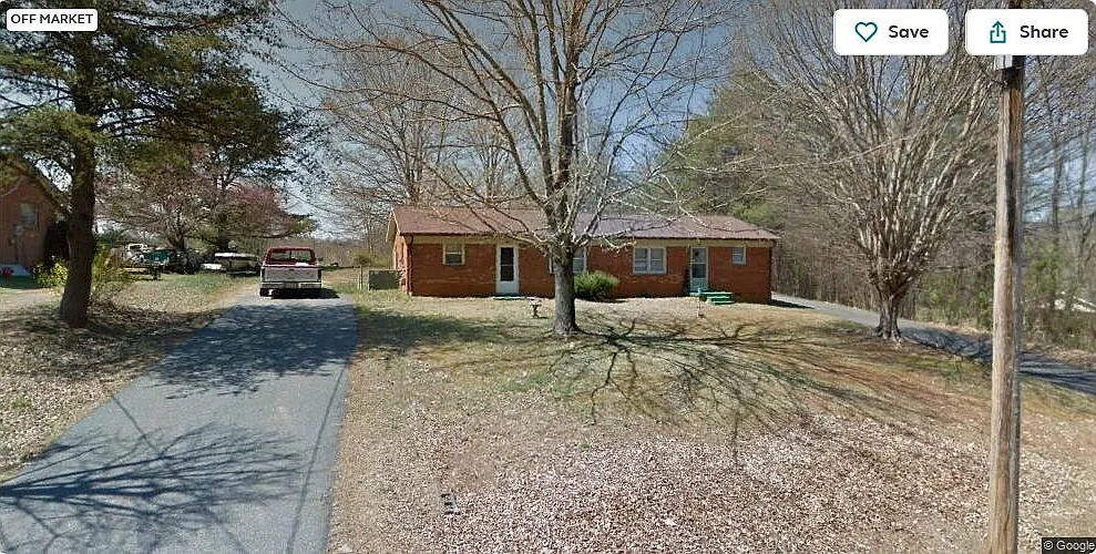 2 bed, 900 sqft, $750 — Photo 1