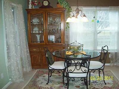 4th image of 4423 Hughes Ln