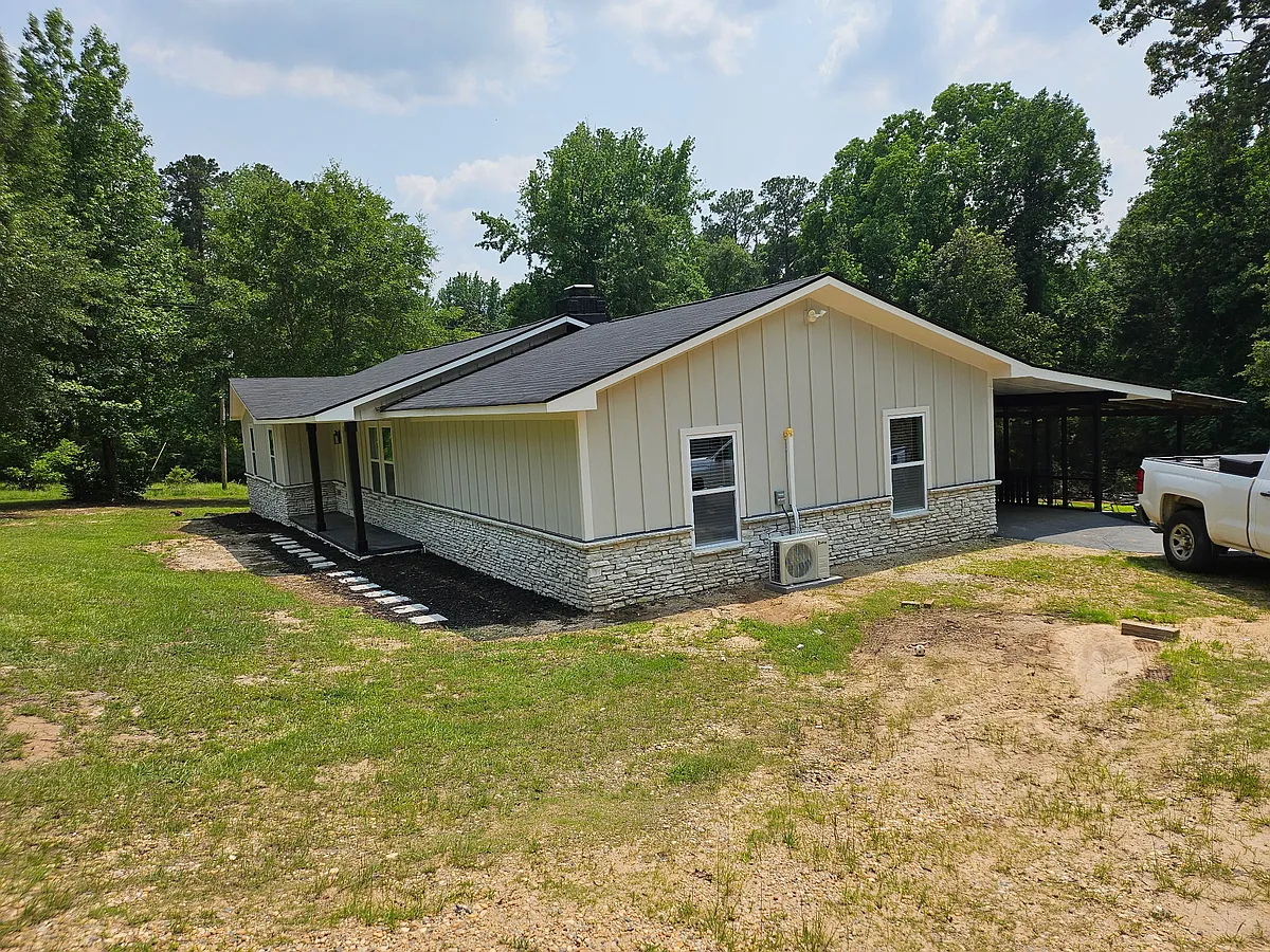 Building Photo - 6 Pickens St