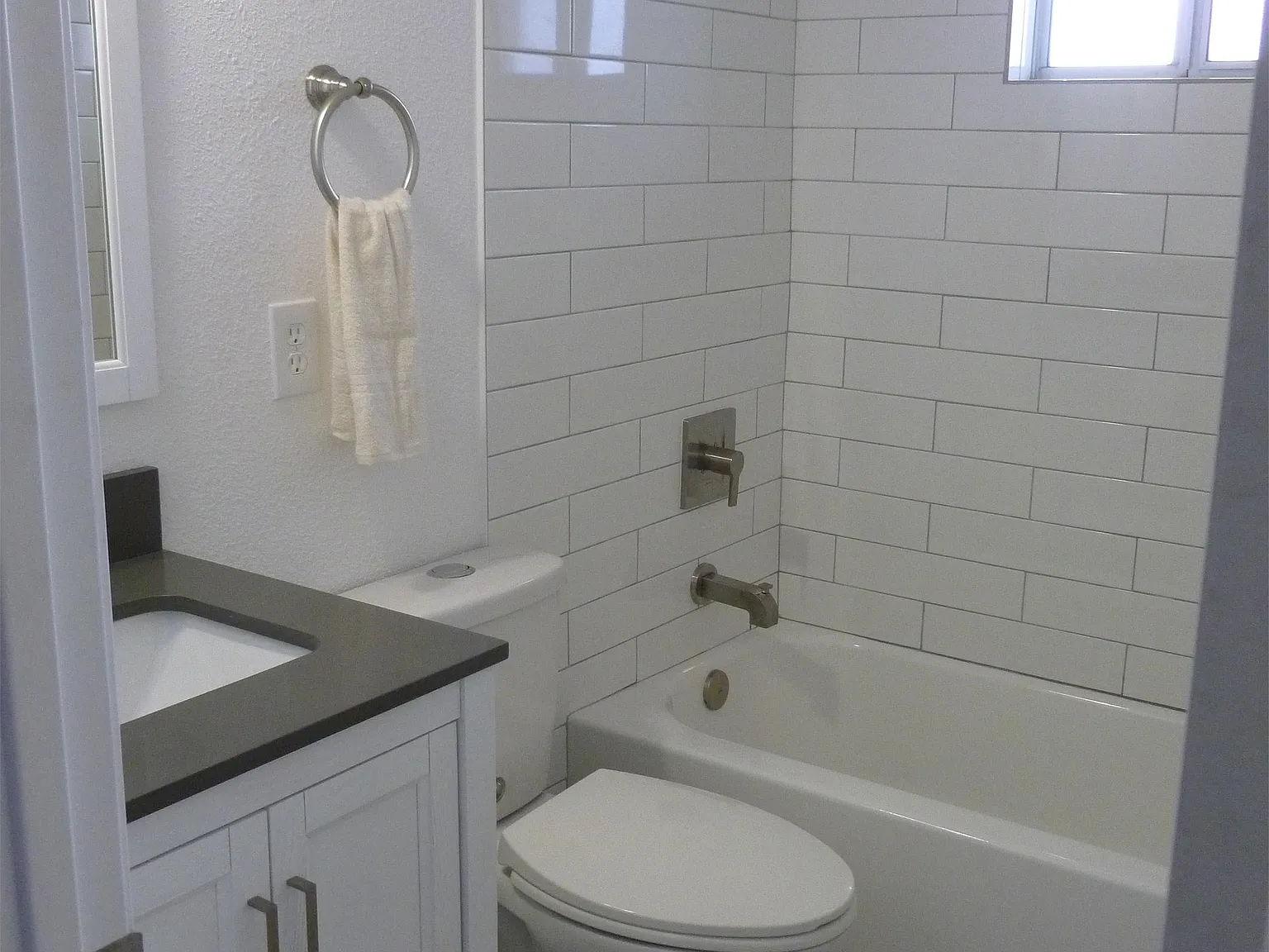 7102 E Oak Street - 14 — Photo 3