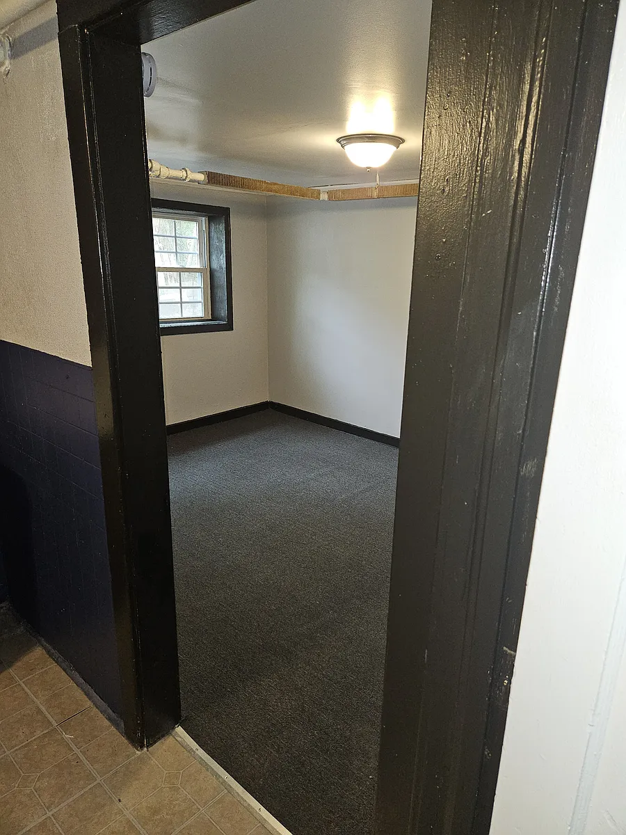 Building Photo - 105 Pennsylvania Ave #6
