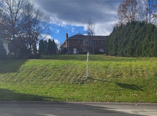 2 Joseph Vito Dr, Jeannette, PA