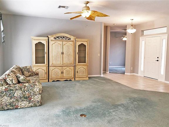 3rd image of 2061 Valparaiso Blvd