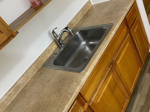 5th image of 400 W 11th Ave APT 4