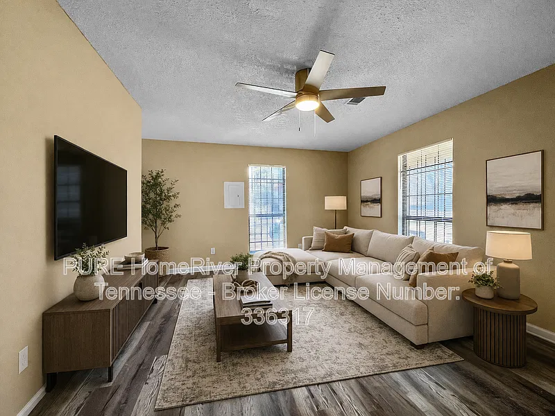 3 bed, 2.0 bath, 1250 sqft, $1,600 — Photo 3