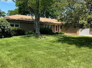 2155 S Fairview Dr, Shelbyville, IN 46176