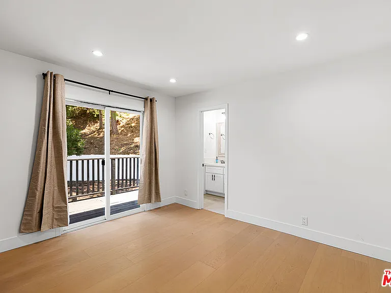 4491 Gayle Dr — Photo 33