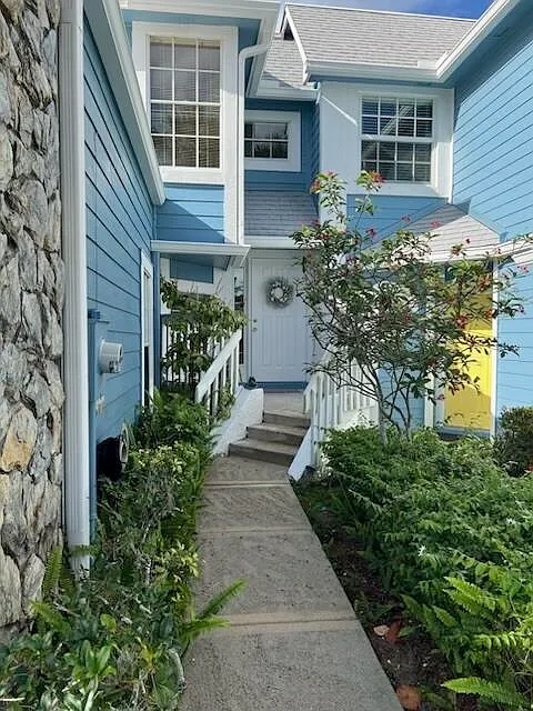 2 bed, 2.5 bath, 1431 sqft, $3,300 — Photo 1