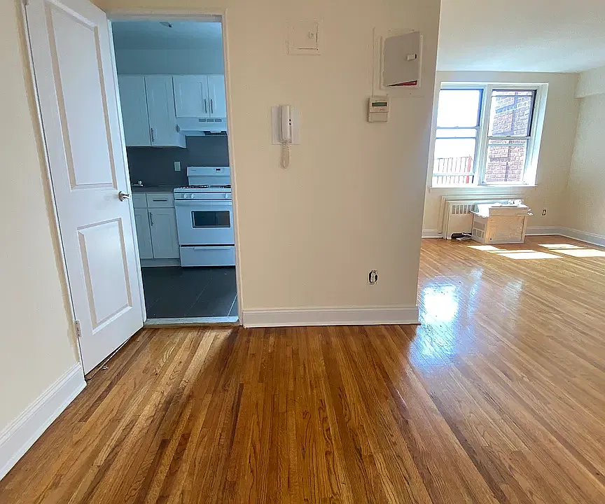 143-36 Barclay Ave #1E