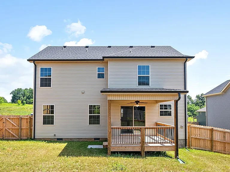736 Banister Dr — Photo 2