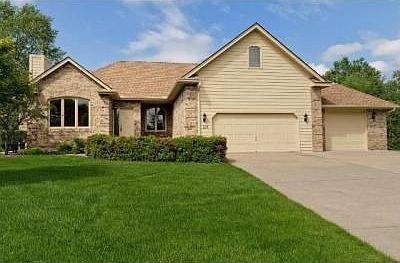 1st image of 214 Woodridge Ct