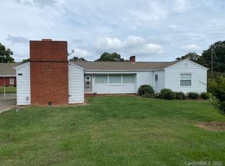 37686 Us Highway 52 N, New London, NC 28127
