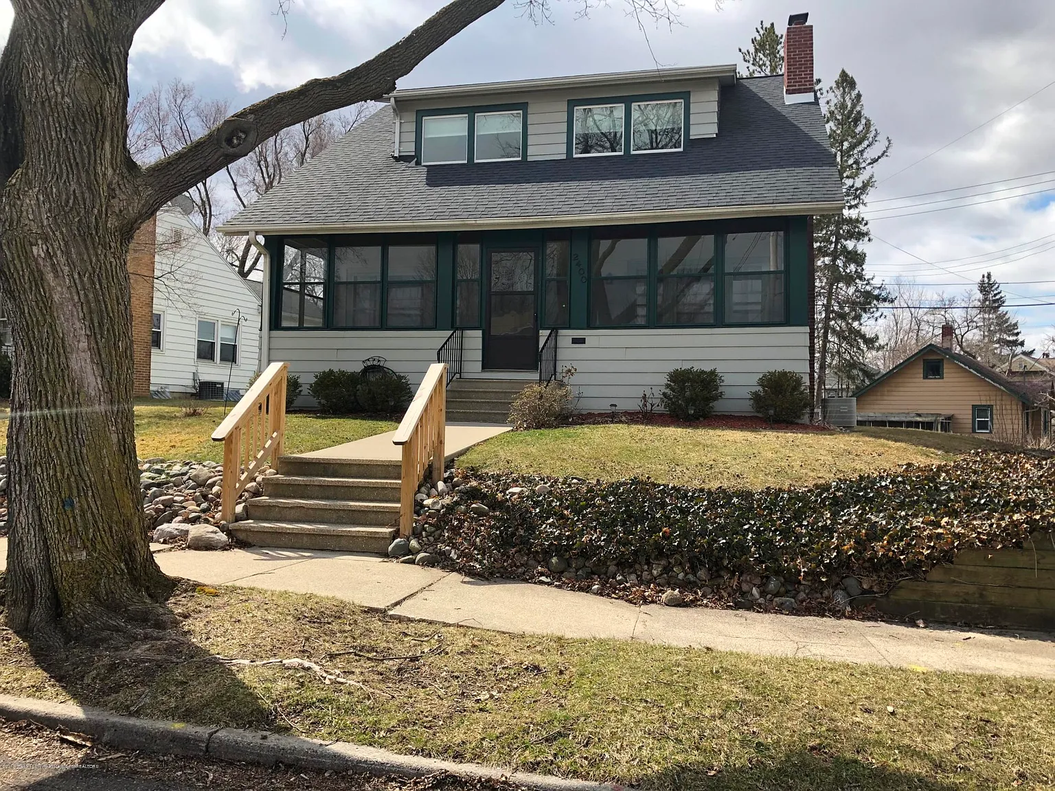 2400 Kensington Rd photo 1