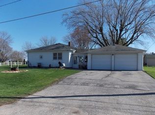 16051 245th St, Mason City, IA 50401