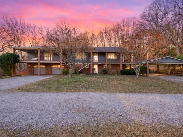 1000 Sendero Bad Rd, Dickson, TN 37055