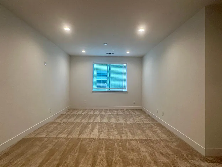 2918 Turner Ave — Photo 51
