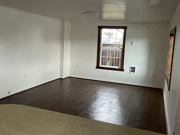 3rd image of 265 S A St