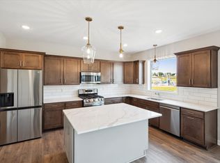 5956 Upper 179th St W, Lakeville, MN 55044