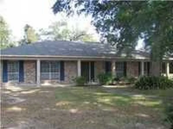 705 Oak Field Dr, Mobile, AL 36609