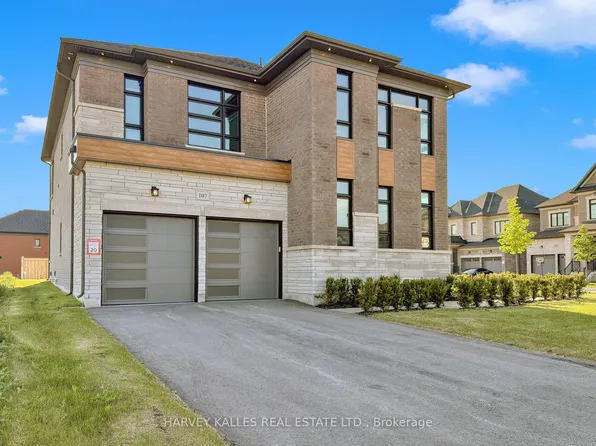 107 Winthrop Cres, Vaughan, ON L3L 0E5