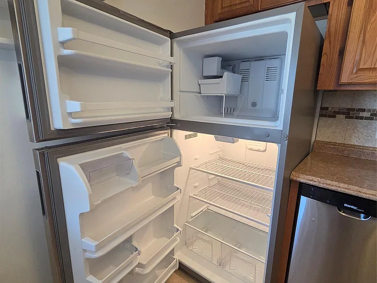 1840 Burton Dr #142 — Photo 10