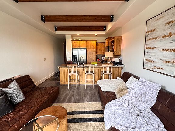 2nd image of 6048 Park Ln S #65