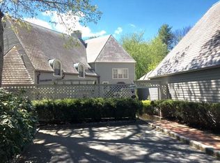 10 Phillips Pond Rd, Natick, MA 01760