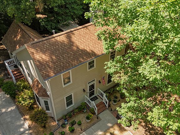 3rd image of 500 Pinewood Dr