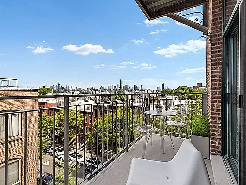2nd image of 438 12th St APT 5C