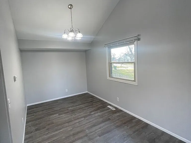 11803 S 27th St — Photo 18