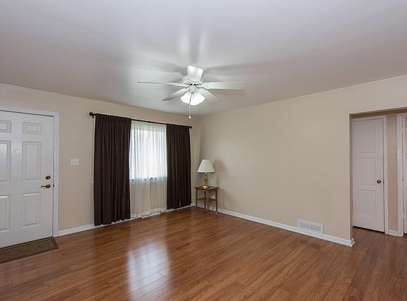 3rd image of 1715 Ballentine St