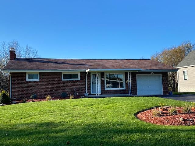 1st image of 817 Green Glen Dr