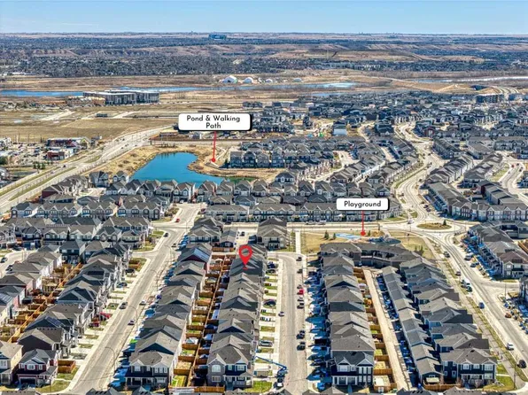 62 S Yorkstone Heath SW, Calgary, AB T2X 4K5