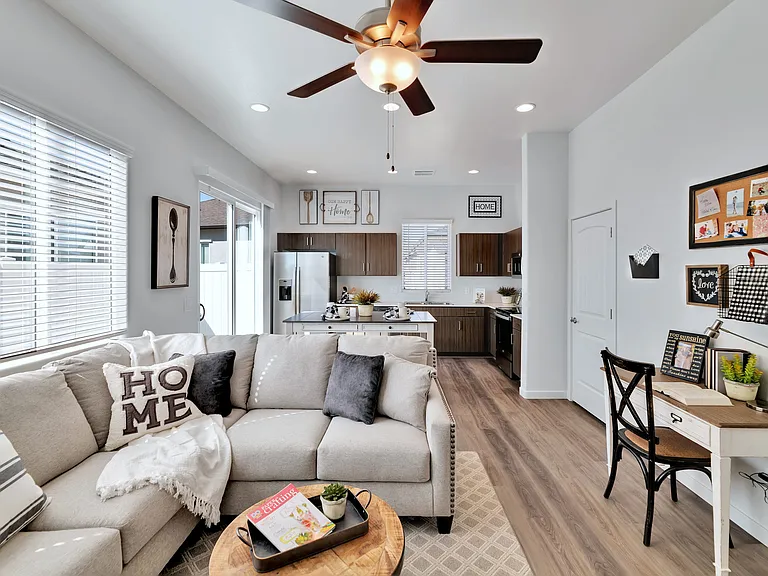 Open-concept Floor Plan
