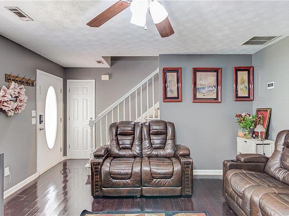 5th image of 2337 Rock Mill Ln NE