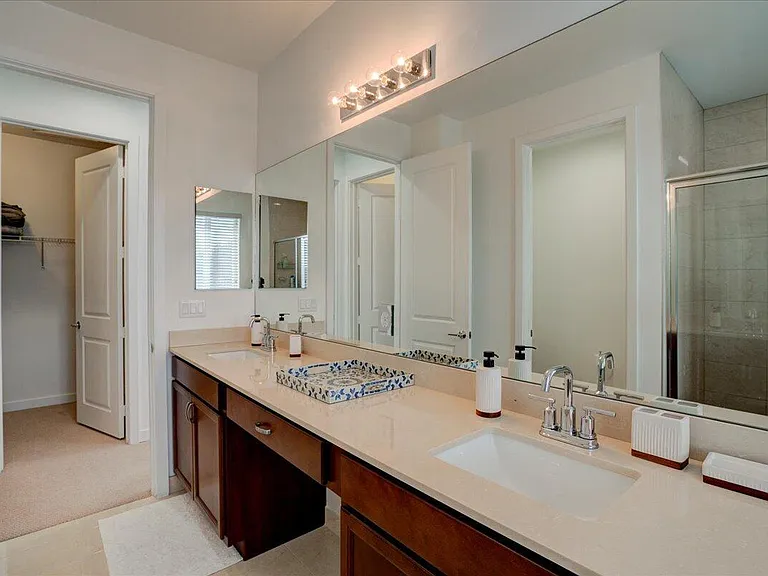 1451 Pioneer Way — Photo 38