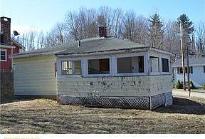 2nd image of 6 Meader St