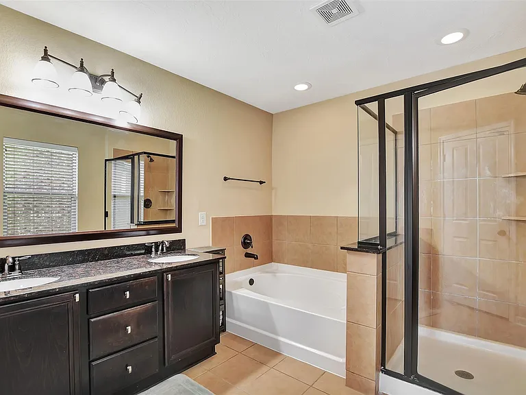 9706 Lockhart Reach Ln — Photo 14