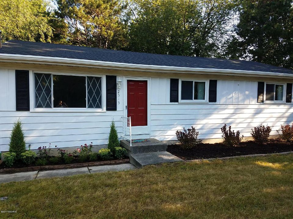 1st image of 2313 Elmer Dr NE