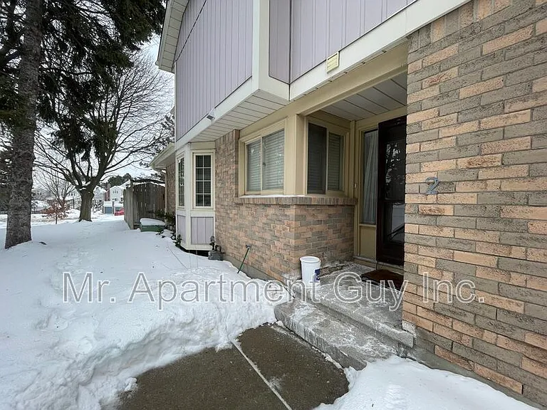 499 Beechwood Dr #2 — Photo 10