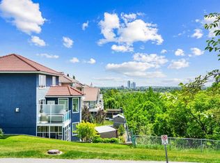 209 NW Patina Park SW, Calgary, AB T3H3E3