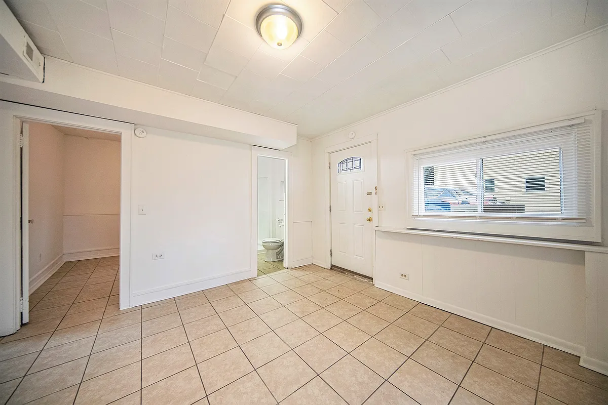 Building Photo - 401 Pauline Cottage #COTTAGE