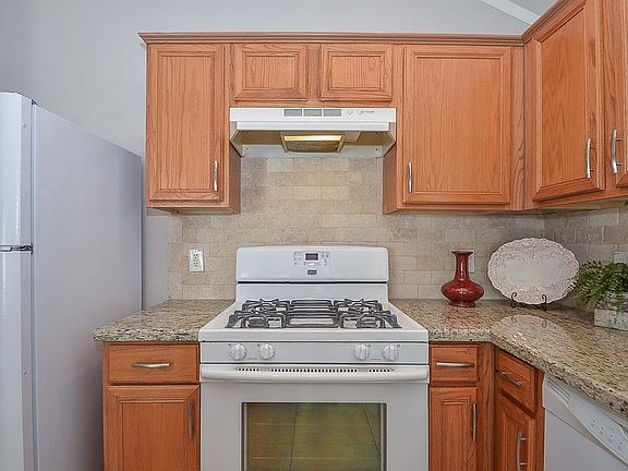 5th image of 21611 Canyon Terrace Ln