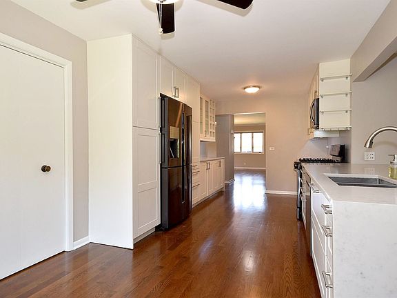 4th image of 6713 Leonard Dr