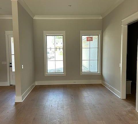 5th image of 103 Katherine Ln