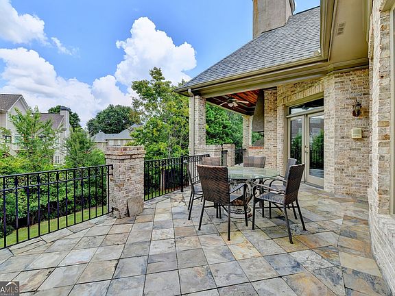 5th image of 8330 Royal Melbourne Way